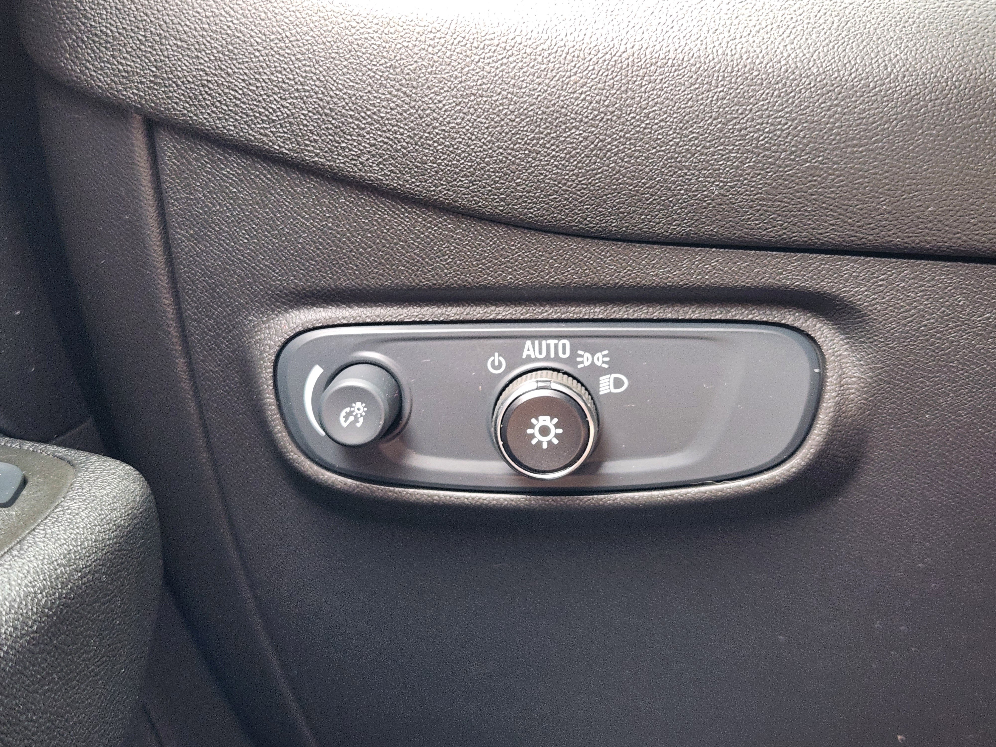 Certified 2024 Chevrolet Equinox LT image 22