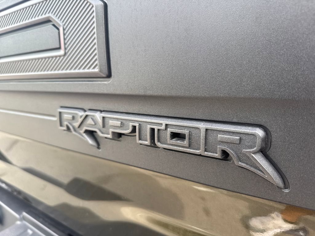 Used 2025 Ford F150 Raptor AWD/4WD image 46