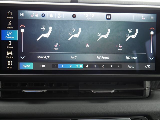 Used 2024 Jeep Wrangler Unlimited Rubicon w/ Convenience Group image 17