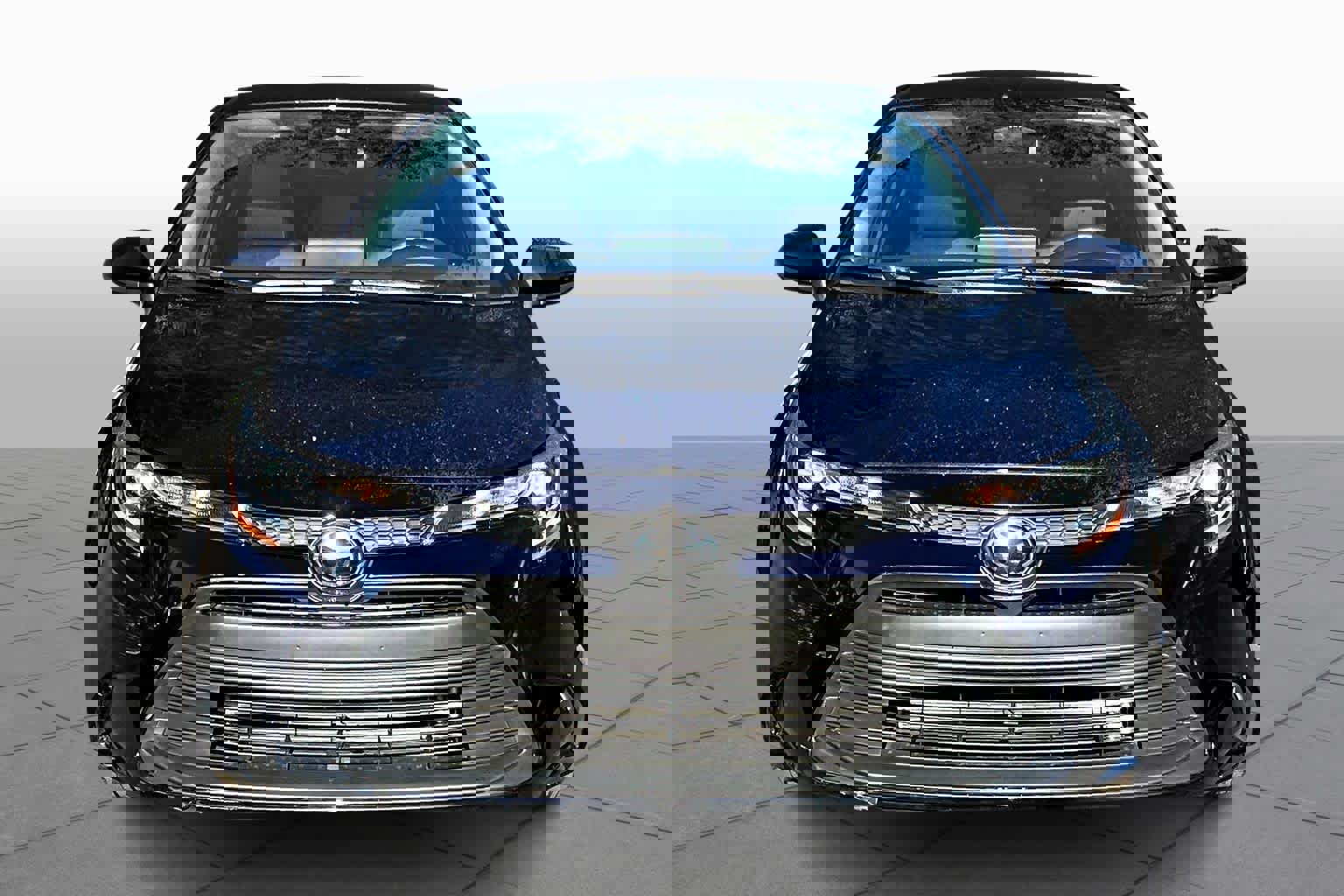 Certified 2025 Toyota Corolla LE image 3