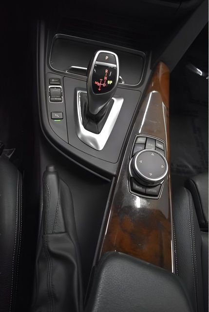 Used 2017 BMW 330i xDrive Sedan AWD/4WD image 31