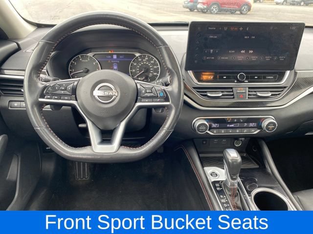 Used 2023 Nissan Altima 2.5 SR AWD/4WD image 6