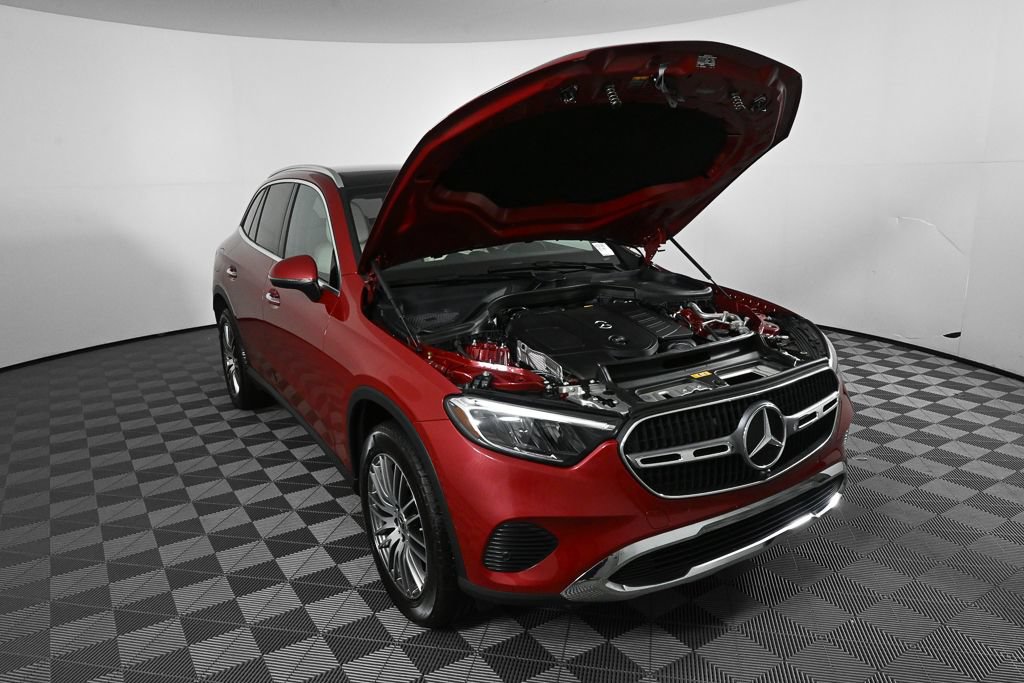 Certified 2024 Mercedes-Benz GLC 300 4MATIC image 33