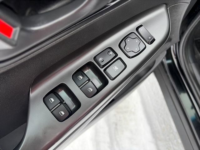 Used 2021 Hyundai Kona SEL Plus AWD/4WD image 24
