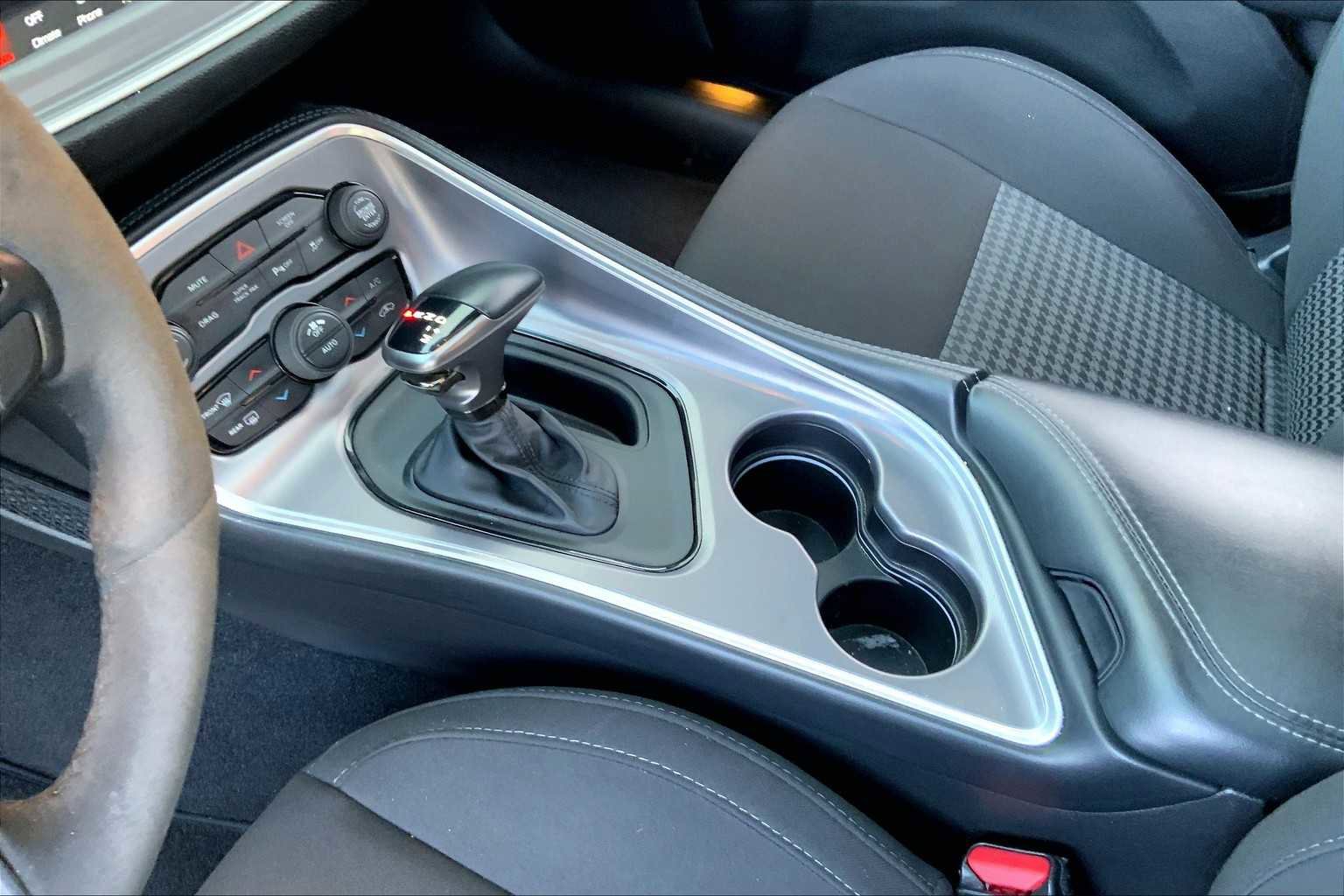 Used 2022 Dodge Challenger R/T Scat Pack RWD image 17