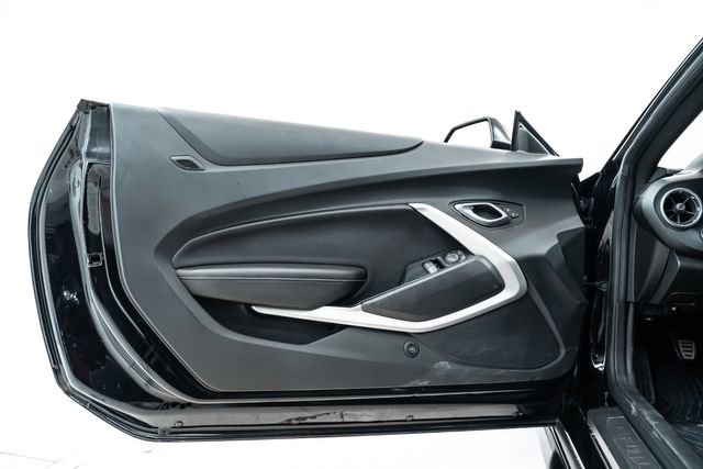 Used 2018 Chevrolet Camaro SS image 14