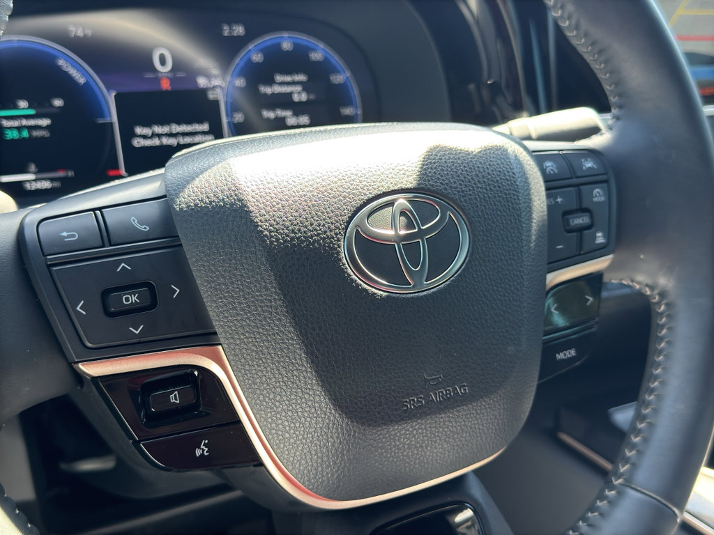 Used 2026 Toyota Crown XLE image 31