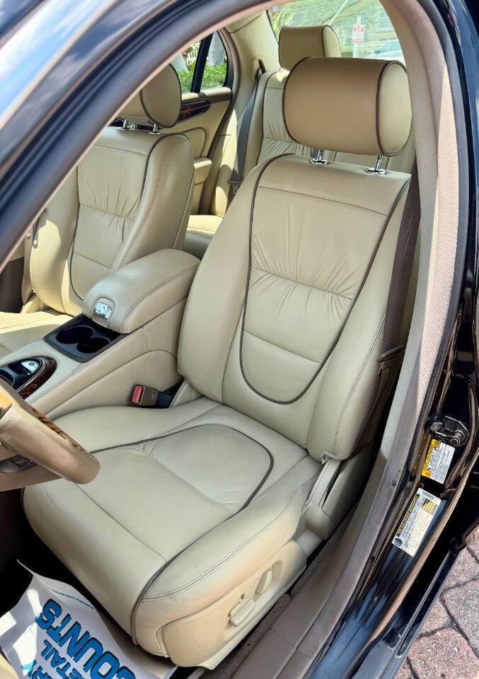 Used 2006 Jaguar XJ Vanden Plas image 19