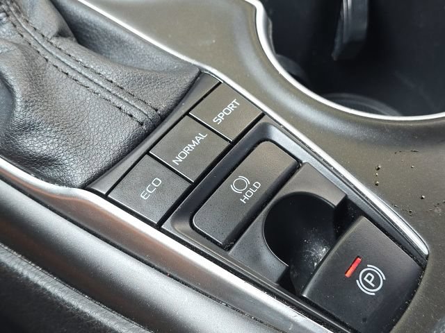Used 2023 Toyota Camry XLE w/ Navigation Package AWD/4WD image 33