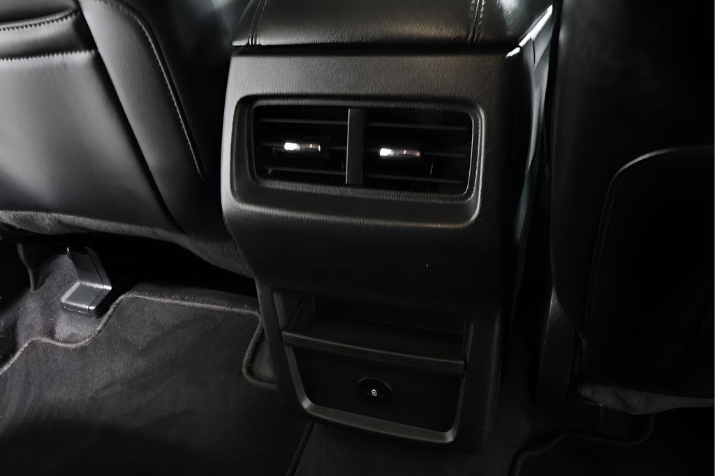 Used 2024 Ford Edge SEL AWD/4WD image 26