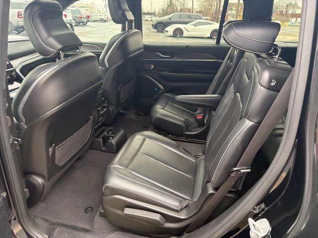 Used 2022 Jeep Grand Cherokee L Overland w/ Luxury Tech Group IV image 12