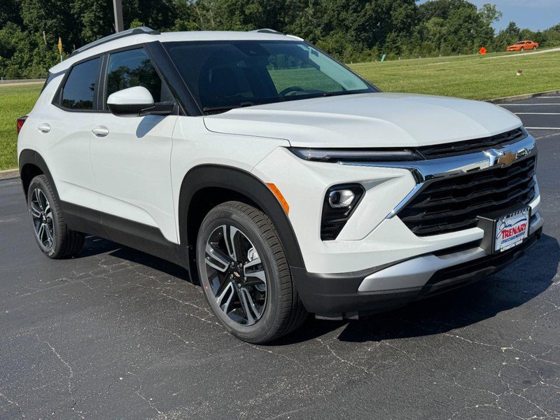 New 2026 Chevrolet TrailBlazer LT w/ Driver Confidence Package image 2