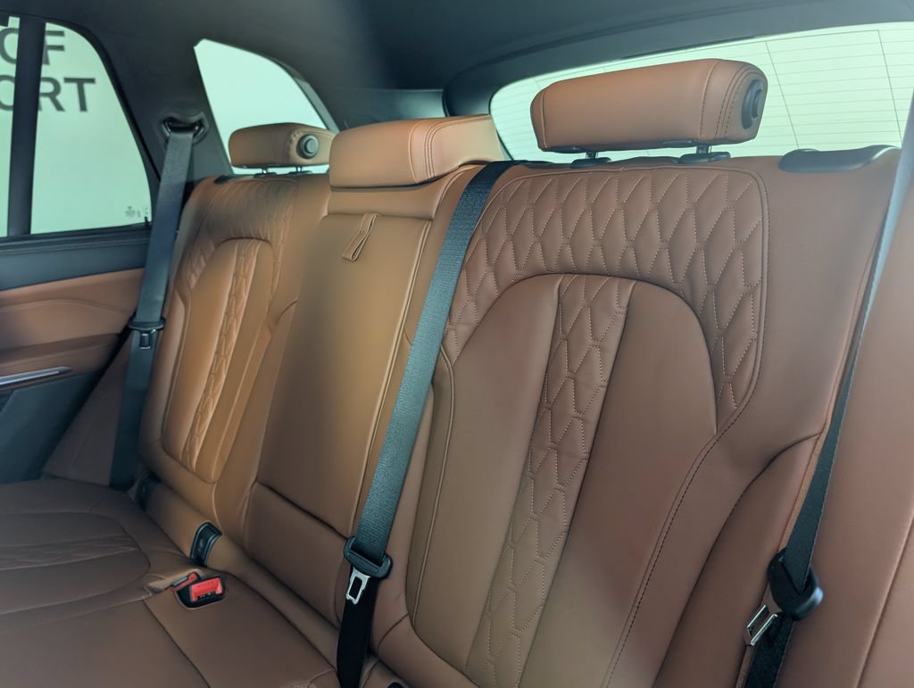 New 2026 BMW X5 M60i AWD/4WD image 15