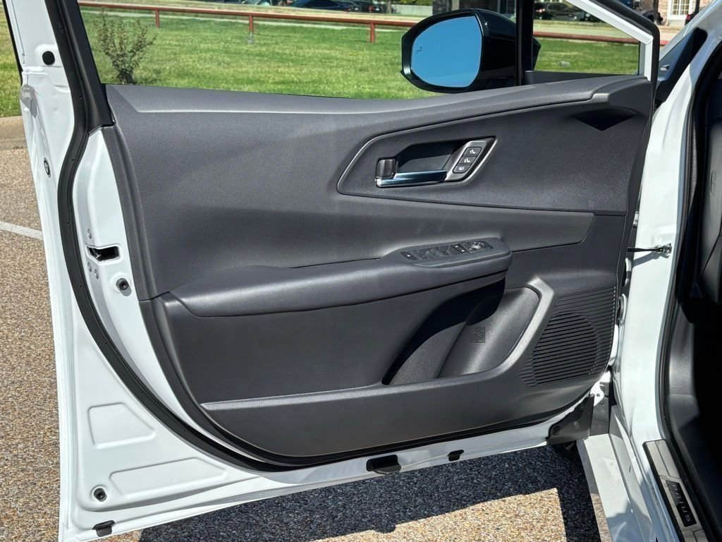 New 2025 Toyota Prius Plug-In Hybrid image 25