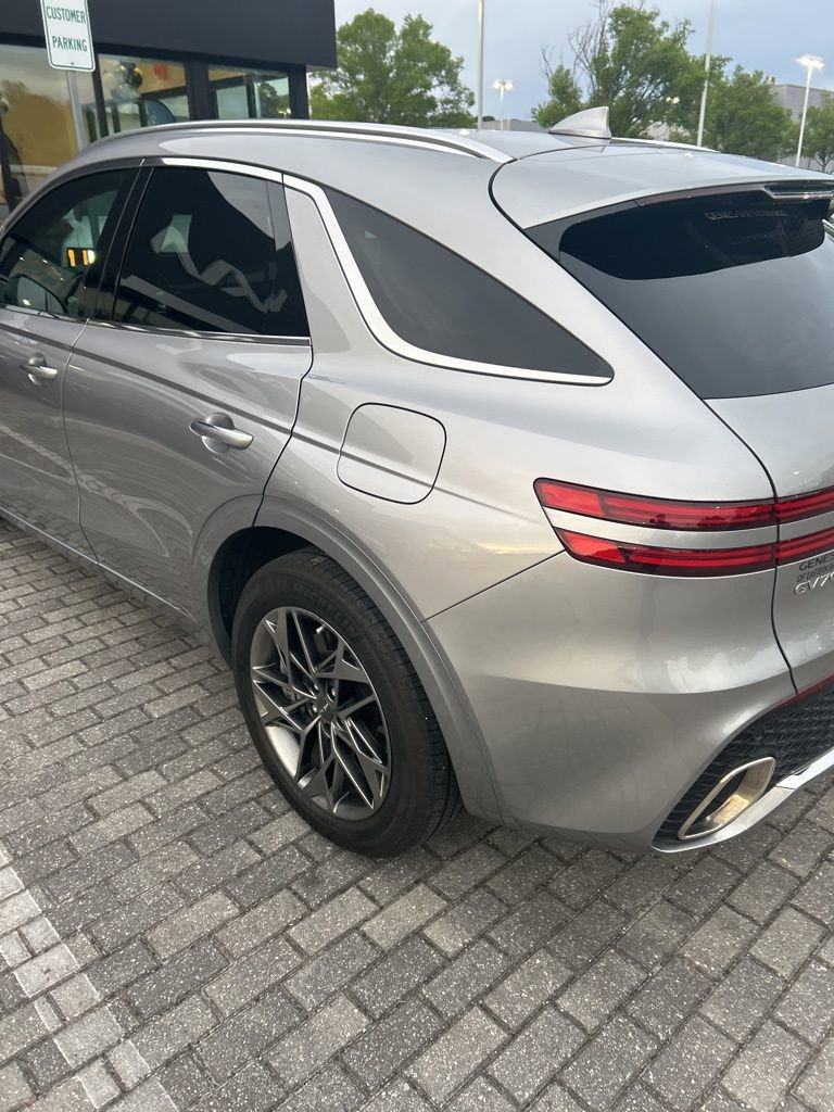 Used 2024 Genesis GV70 2.5T w/ Select Package AWD/4WD image 13