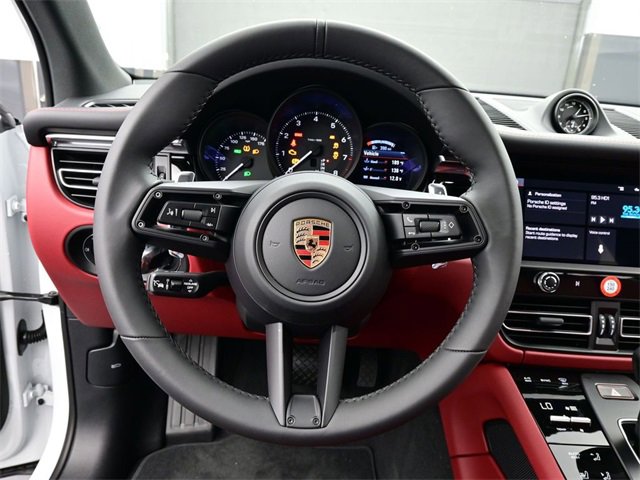 New 2026 Porsche Macan image 8