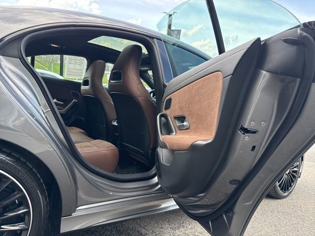 Used 2025 Mercedes-Benz CLA 250 4MATIC image 23