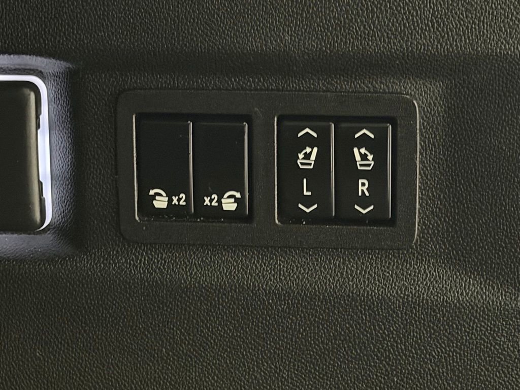 Certified 2023 Chevrolet Tahoe LT w/ LT Signature Plus Package AWD/4WD image 18