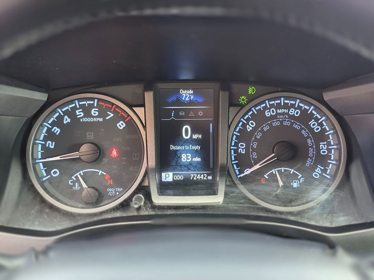 Used 2022 Toyota Tacoma TRD Off-Road w/ Technology Package AWD/4WD image 31