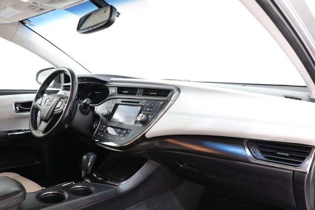 Used 2016 Toyota Avalon XLE Premium w/ Protection Package FWD image 15