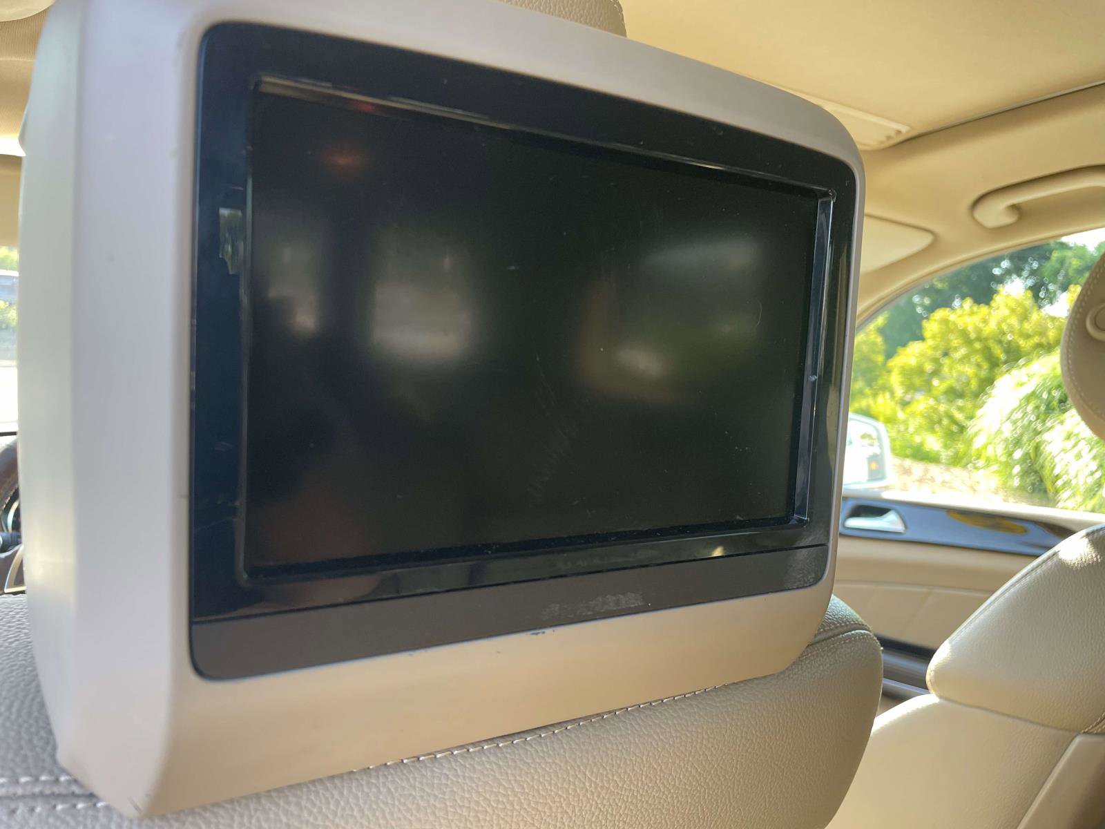 Used 2014 Mercedes-Benz GL 450 4MATIC image 16