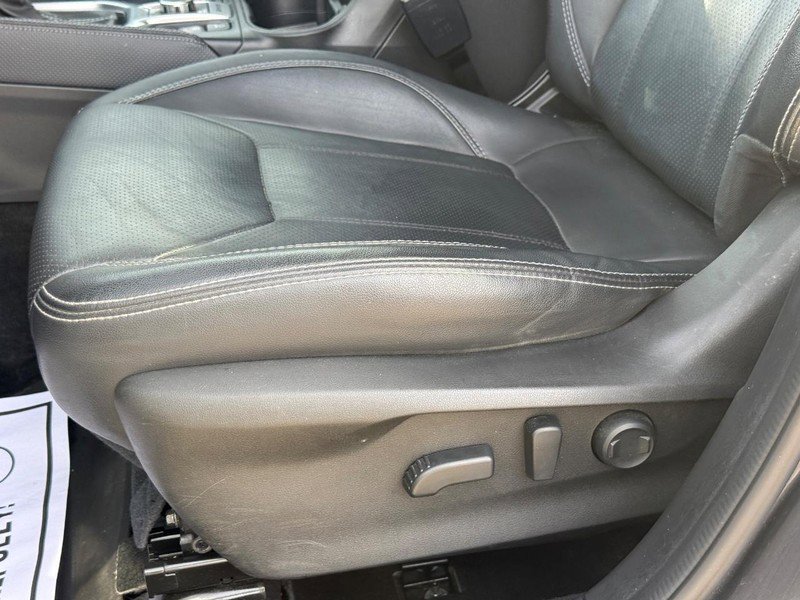Used 2021 Subaru Forester Limited image 27