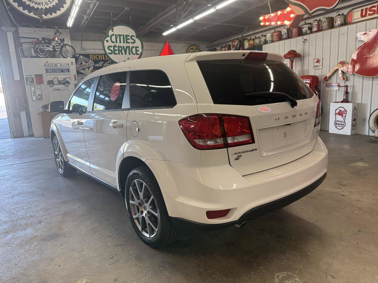 Used 2019 Dodge Journey GT AWD/4WD image 3