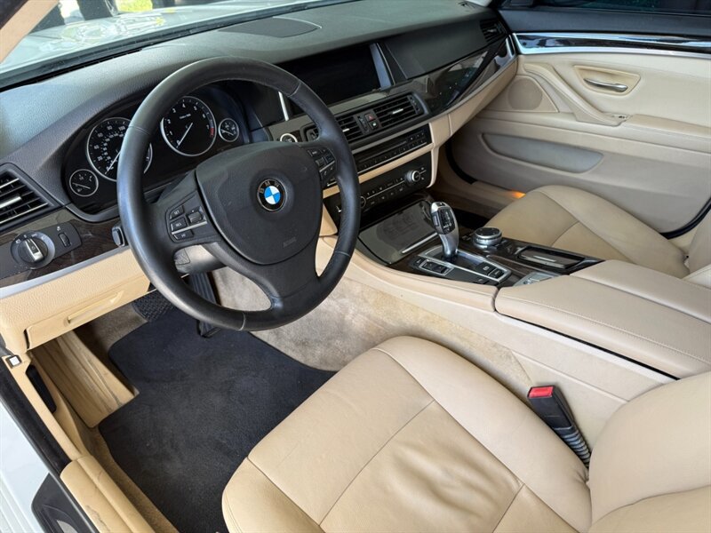 Used 2014 BMW 528i Sedan RWD image 15