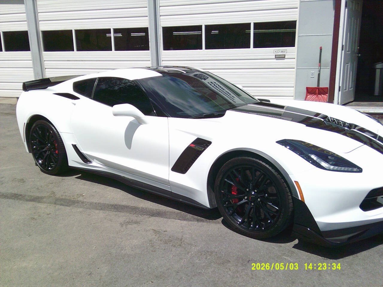 Used 2016 Chevrolet Corvette Z06 w/ Z07 Performance Package RWD image 5