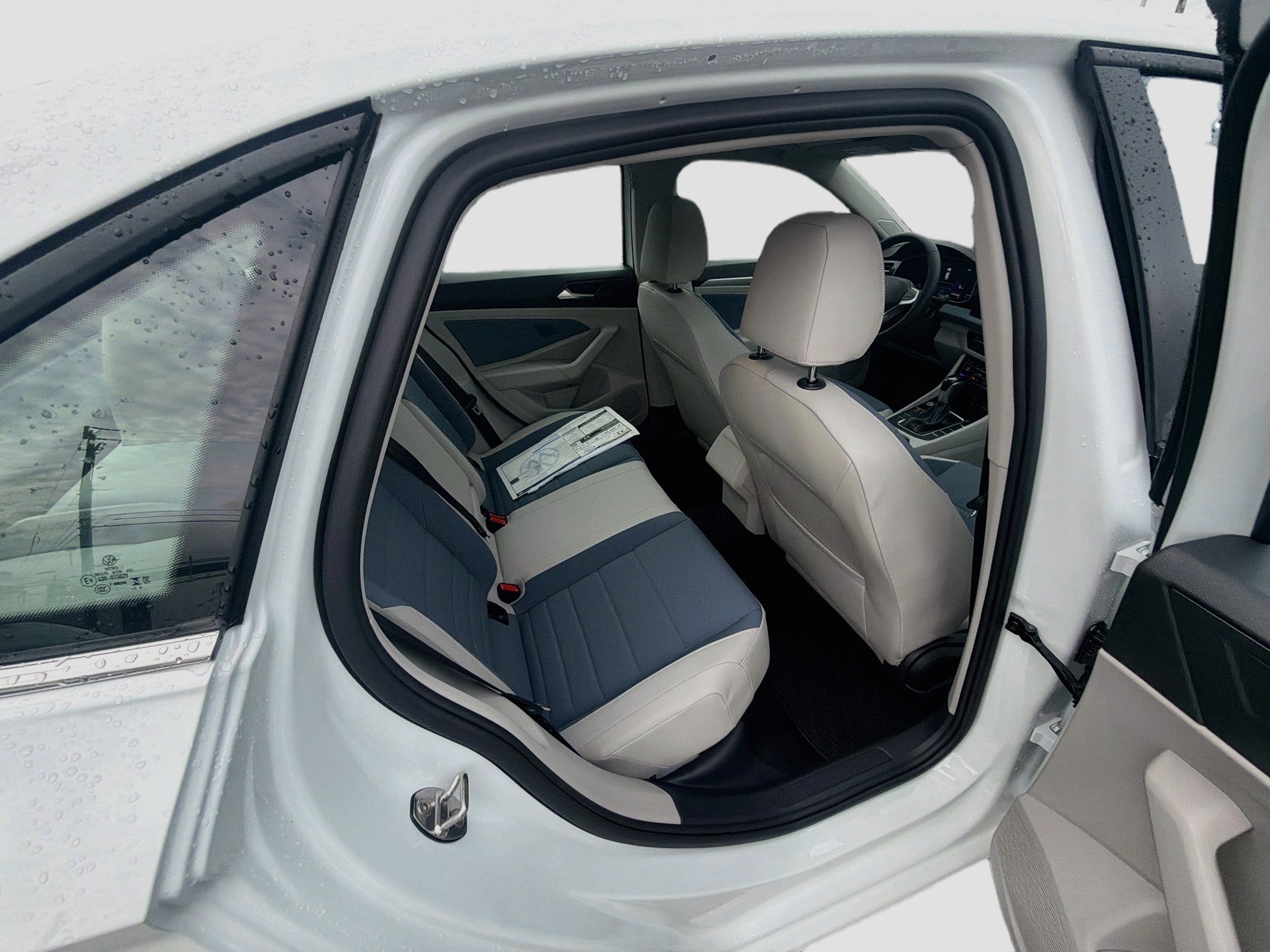New 2027 Volkswagen Jetta SE FWD image 21