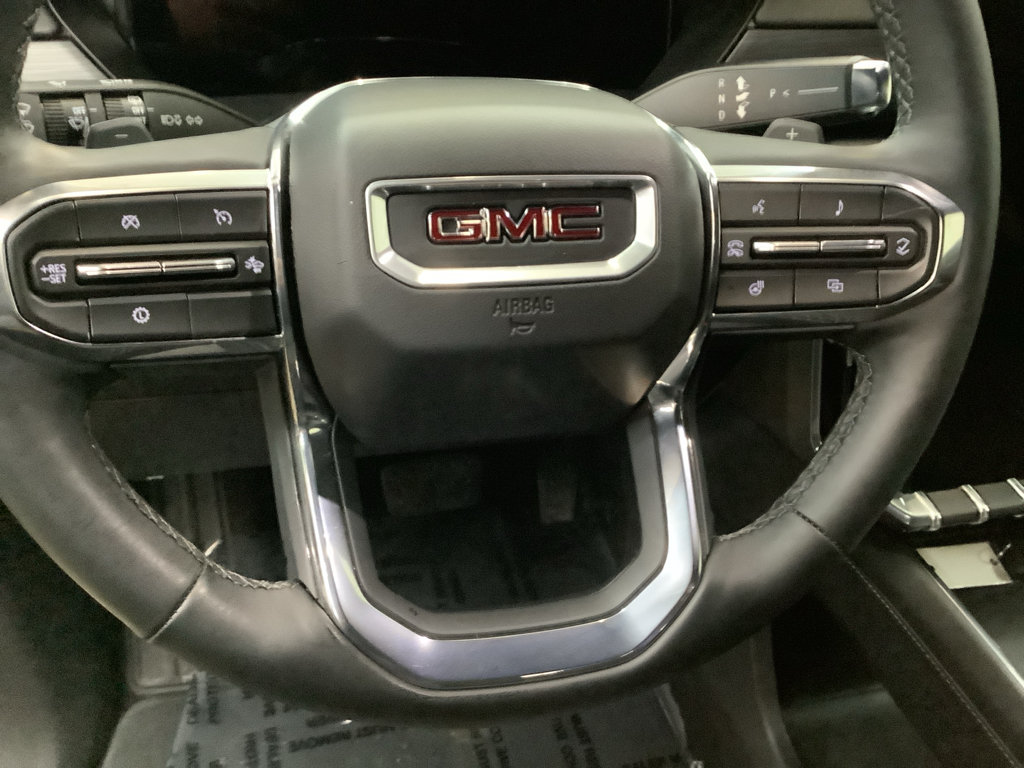 Used 2025 GMC Acadia Elevation FWD image 15