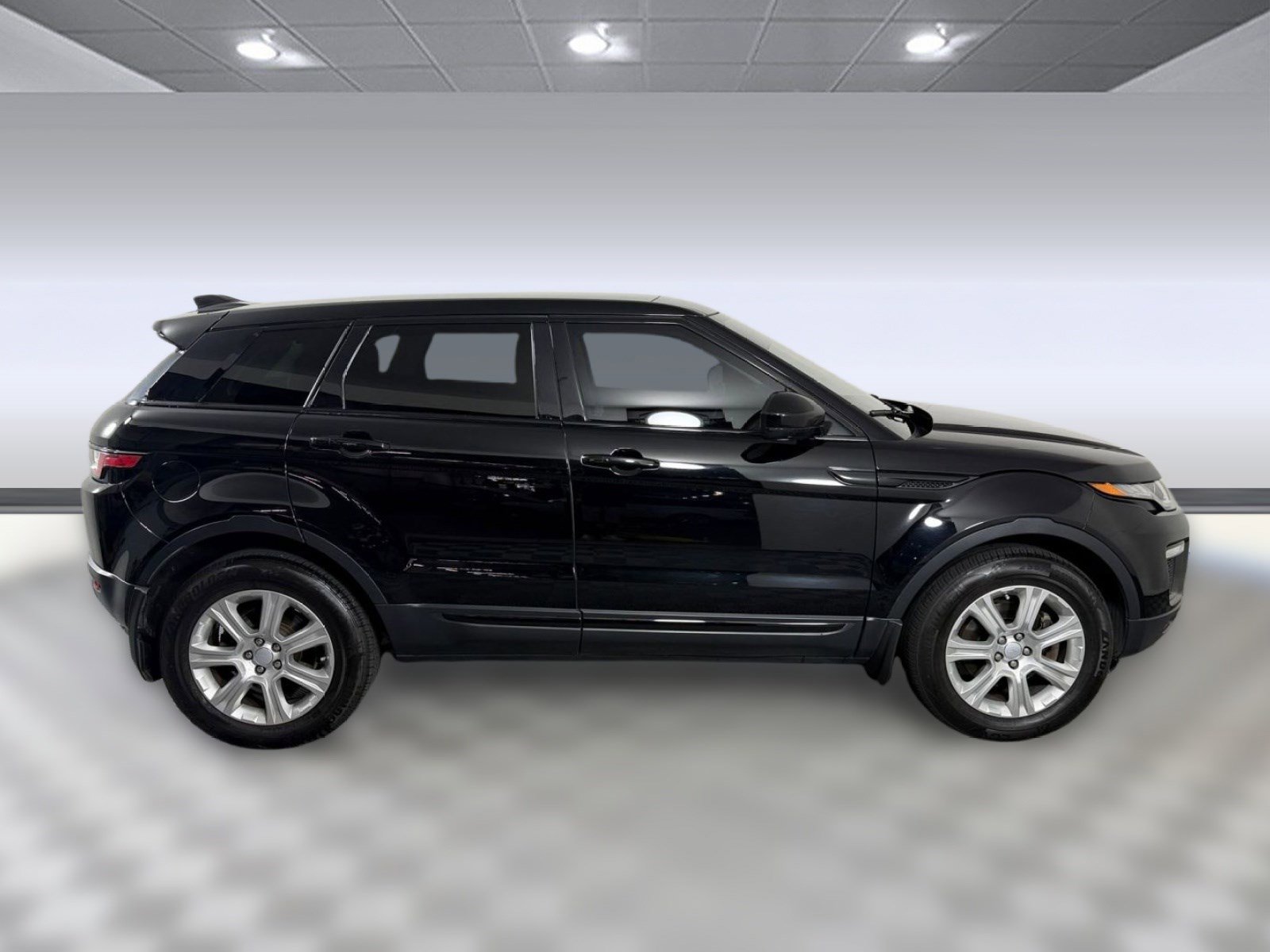 Used 2018 Land Rover Range Rover Evoque SE AWD/4WD image 8