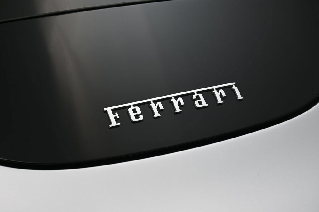 Used 2024 Ferrari Roma RWD image 14