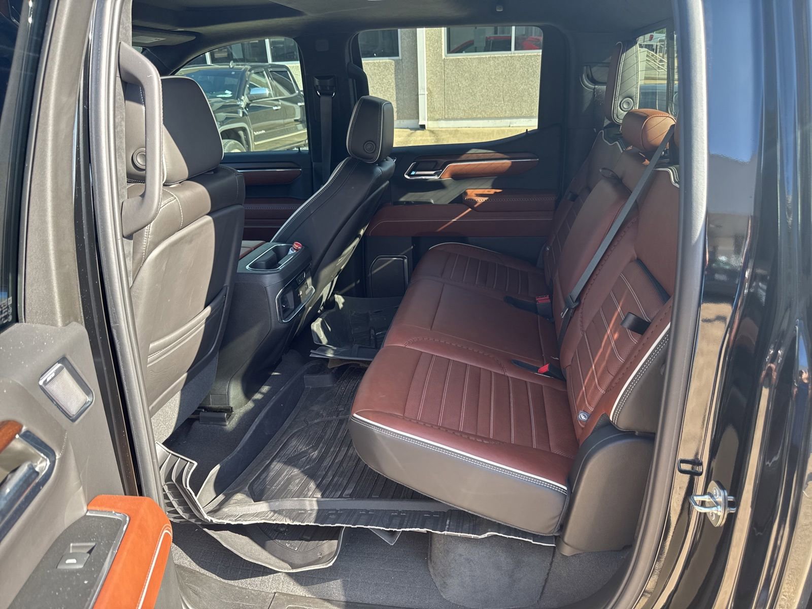 Used 2024 GMC Sierra 1500 Denali Ultimate AWD/4WD image 13