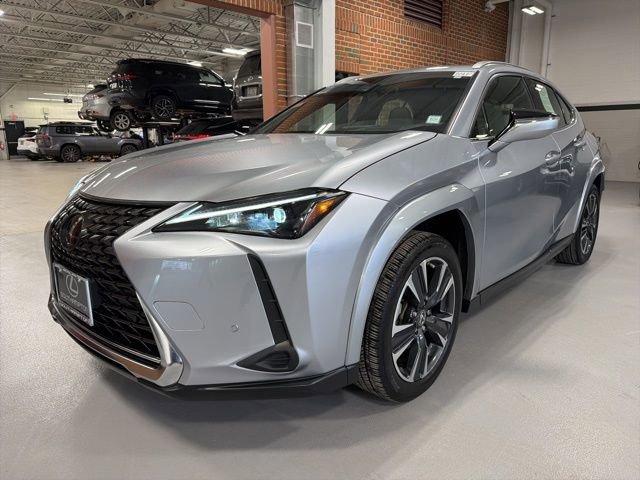Used 2023 Lexus UX 250h AWD w/ Accessory Package (Z2) image 3
