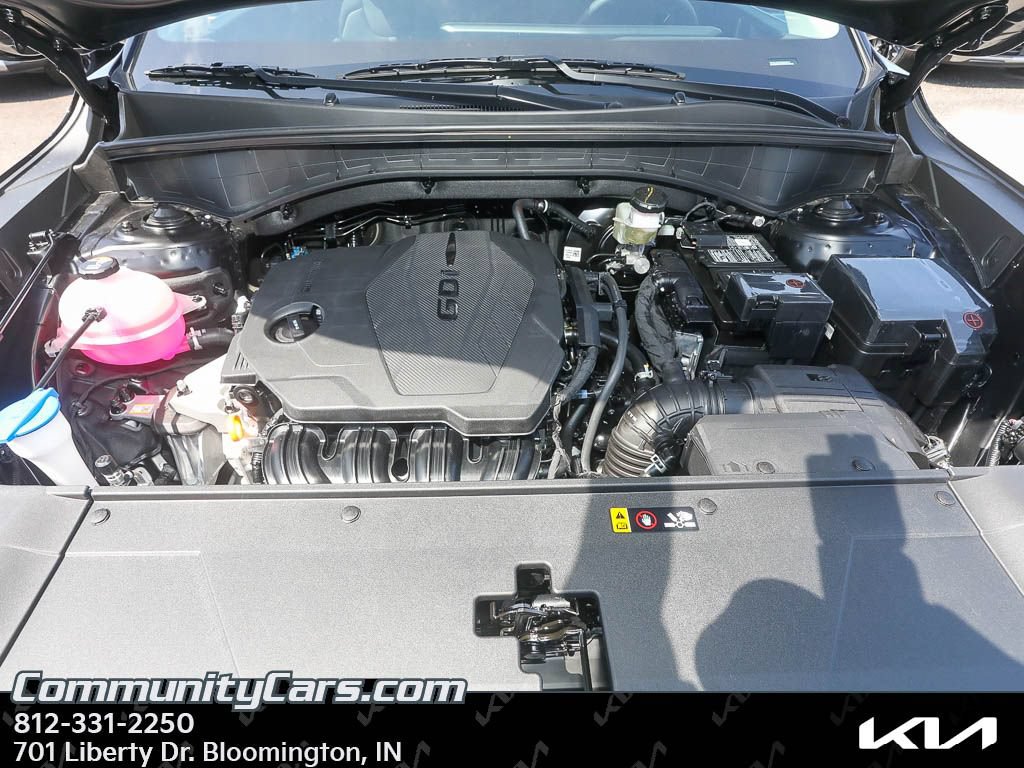 Certified 2025 Kia Sorento S AWD/4WD image 10