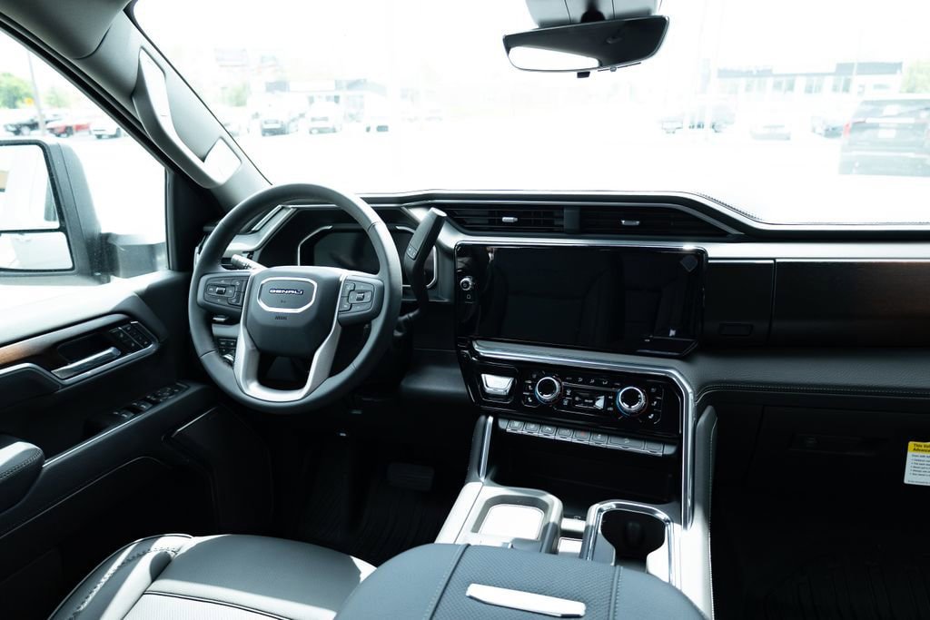 New 2026 GMC Sierra 2500 Denali w/ Technology Package AWD/4WD image 25