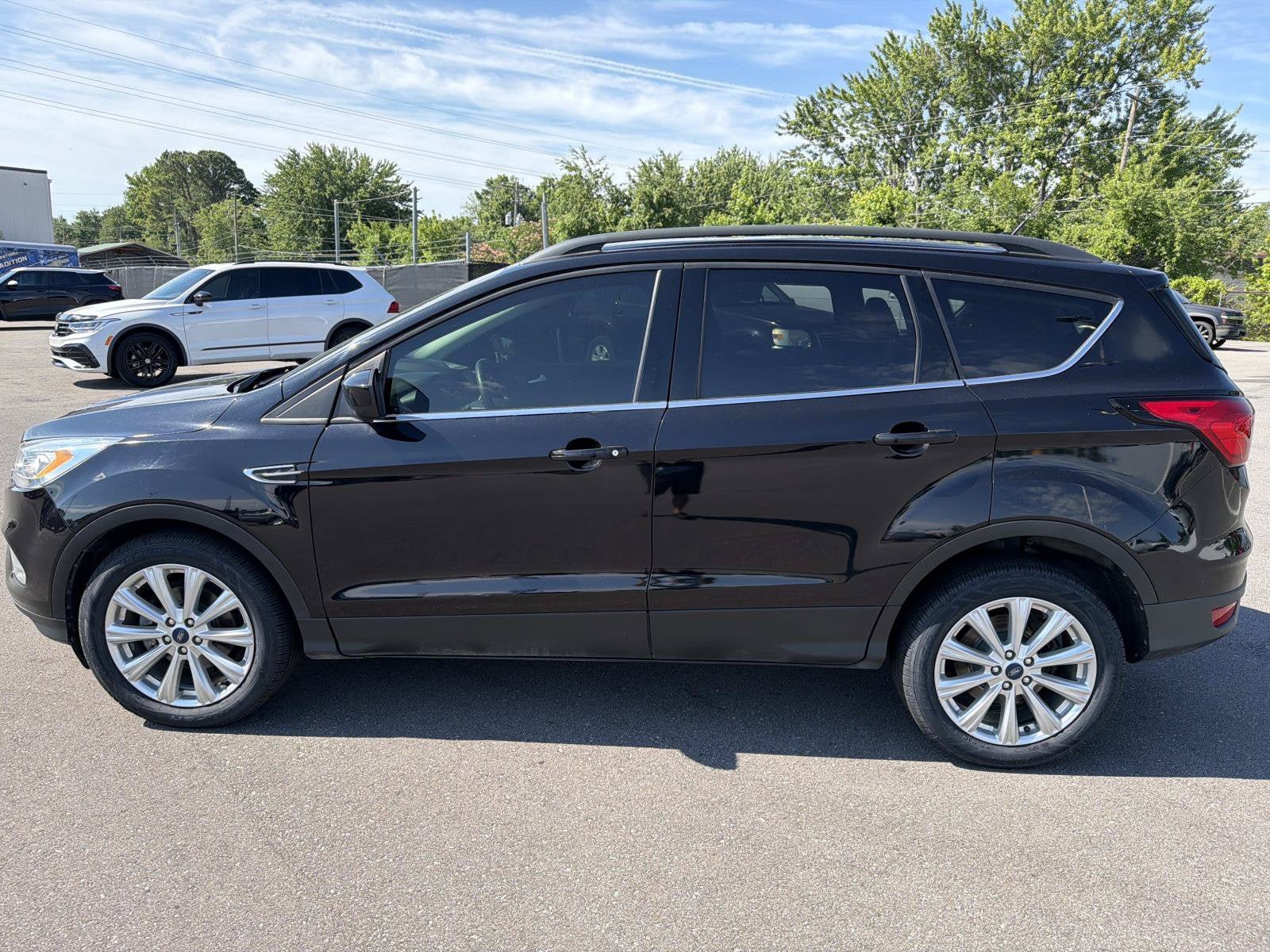 Used 2019 Ford Escape SEL FWD image 4