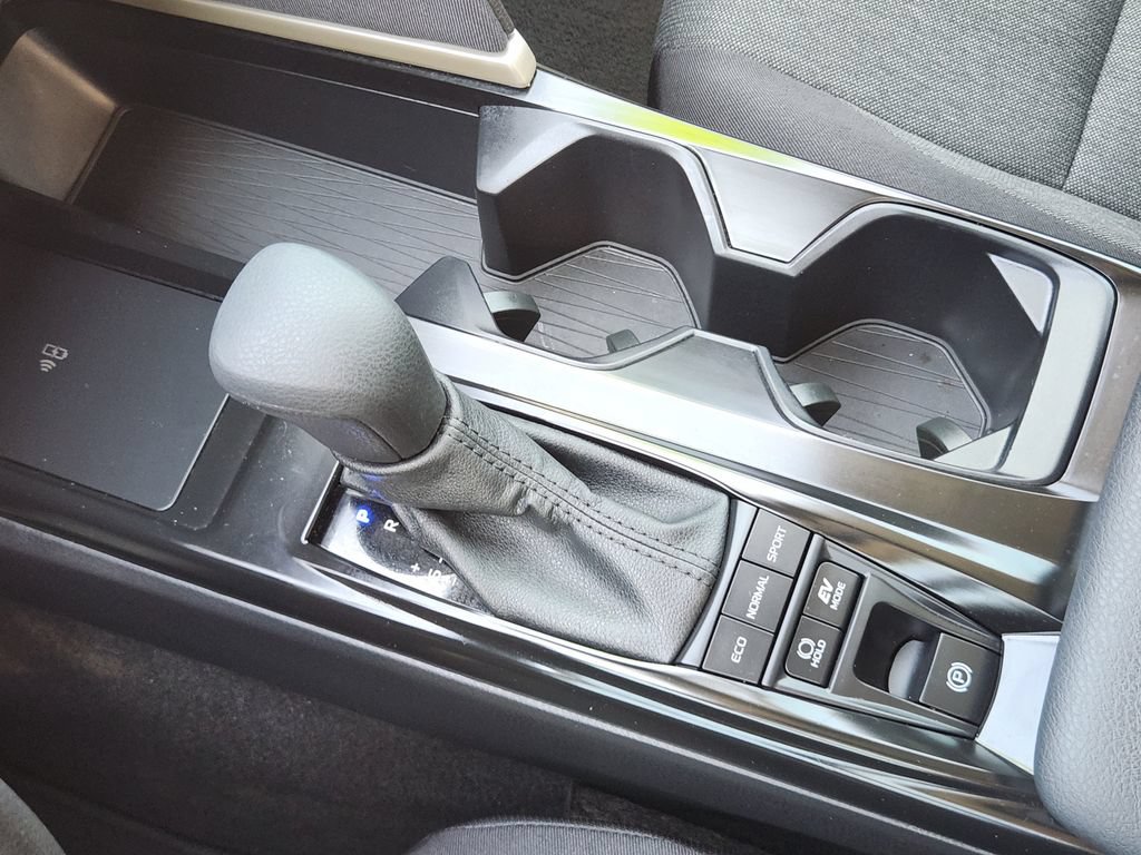 Used 2026 Toyota Camry LE FWD image 23