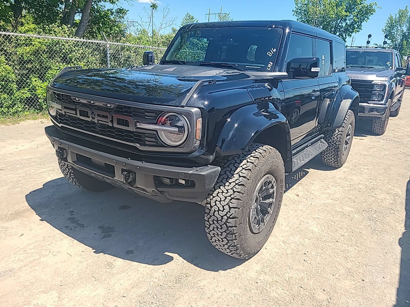 Used 2025 Ford Bronco Raptor AWD/4WD image 1