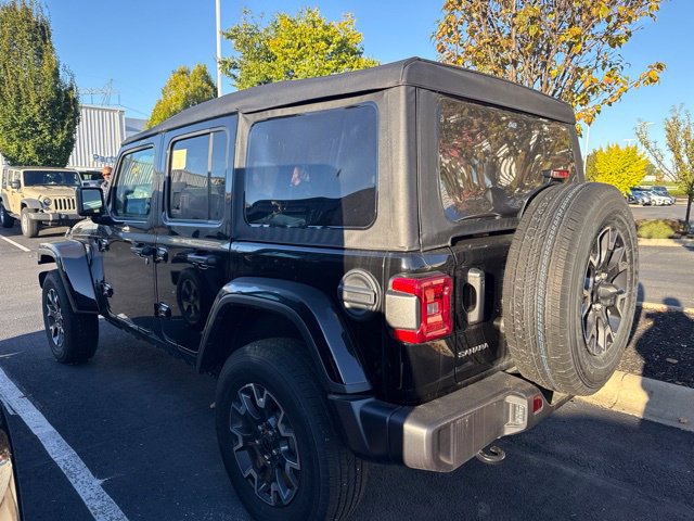 Used 2026 Jeep Wrangler Unlimited Sahara AWD/4WD image 9