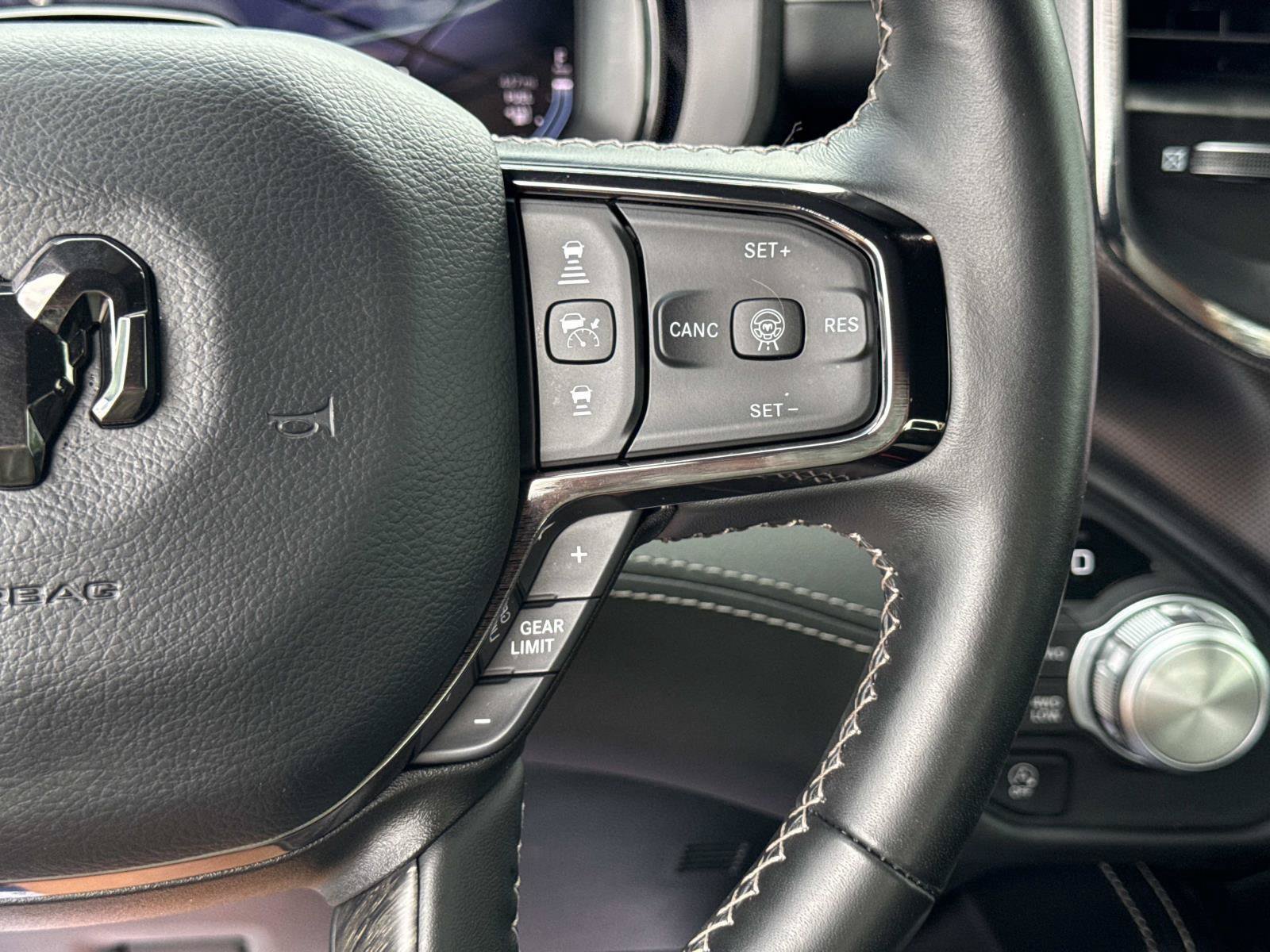 Used 2025 RAM 1500 Limited AWD/4WD image 24