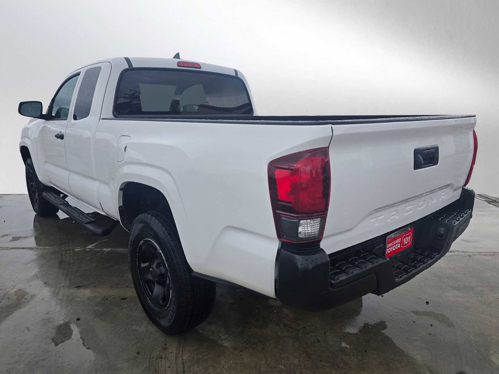 Used 2019 Toyota Tacoma SR image 5