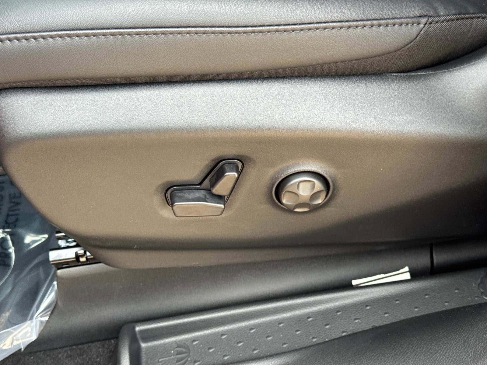 New 2026 Chrysler Pacifica Select image 20