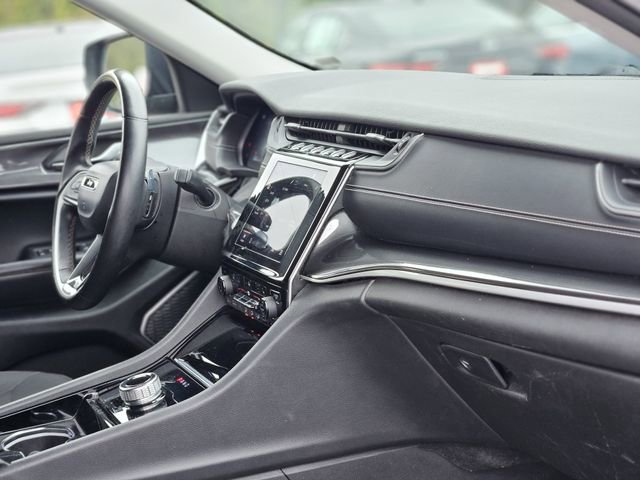 Used 2022 Jeep Grand Cherokee L Laredo w/ Luxury Tech Group I image 13