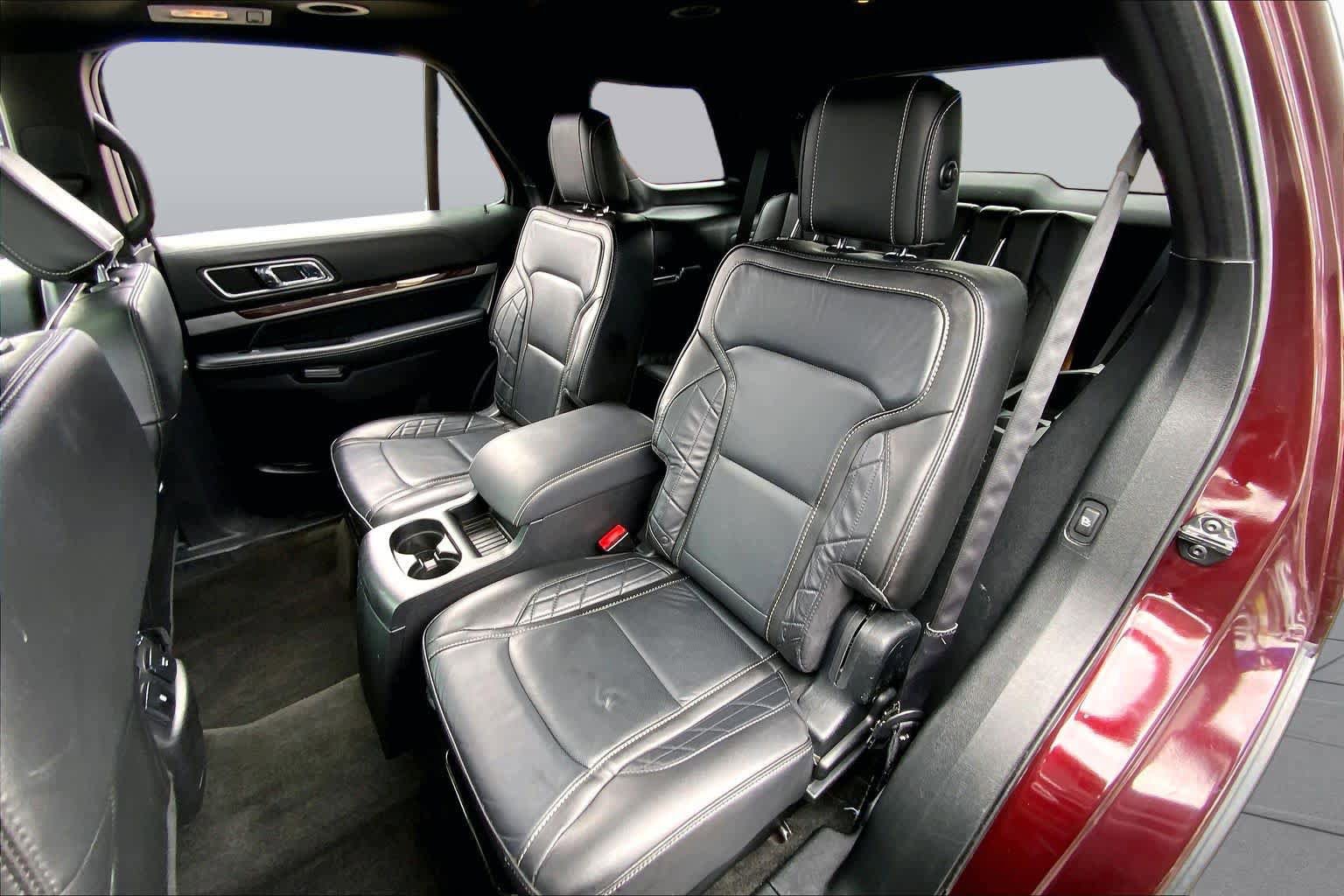Used 2018 Ford Explorer Platinum AWD/4WD image 21