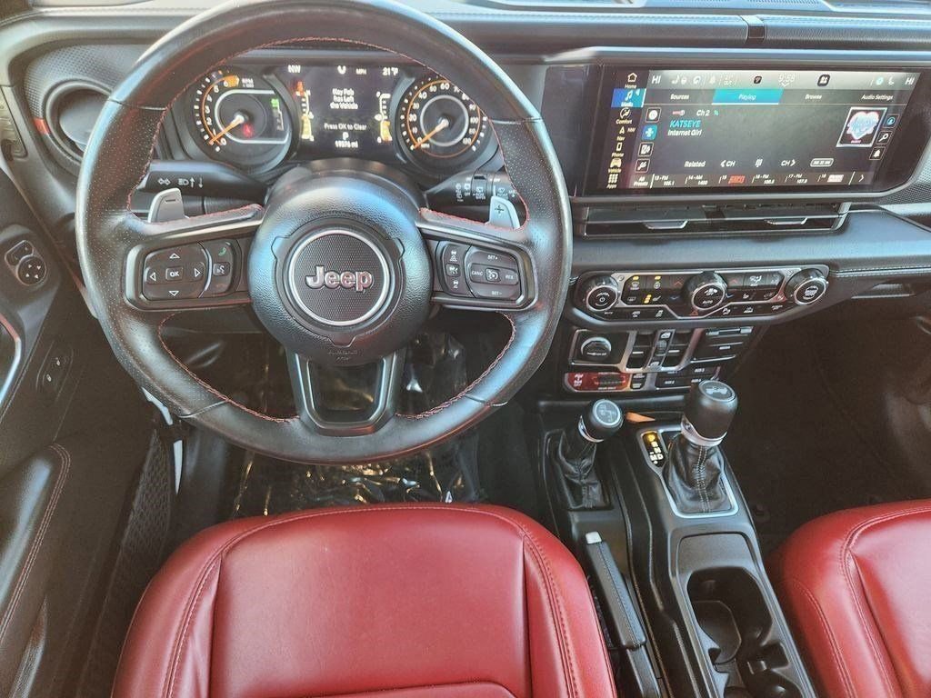 Used 2024 Jeep Wrangler Unlimited Rubicon 392 image 2