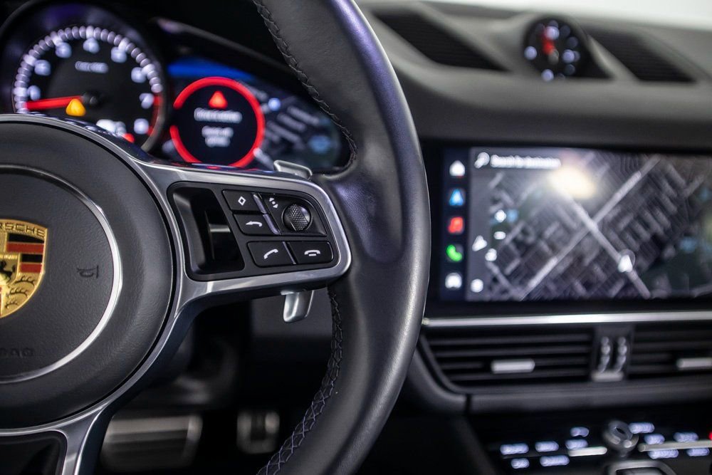 Used 2023 Porsche Cayenne S Platinum w/ Premium Package Plus image 37