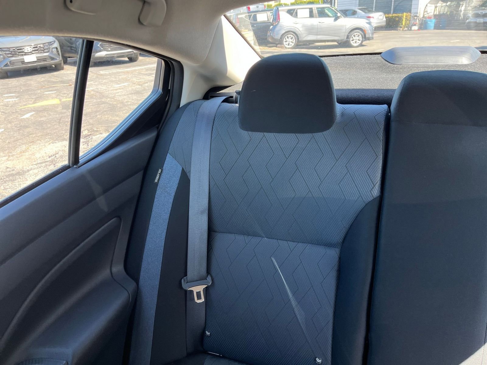 Used 2025 Nissan Versa SV FWD image 39