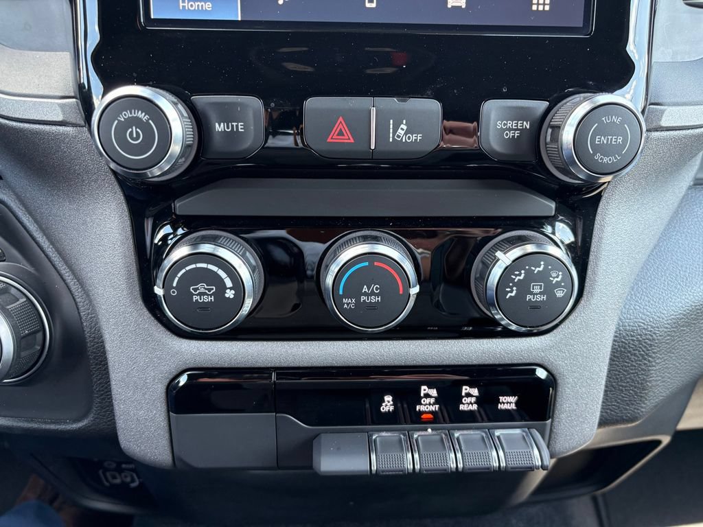 Used 2025 RAM 1500 Tradesman AWD/4WD image 19